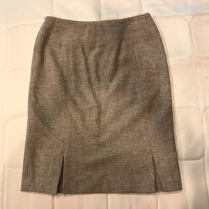 Banana Republic A Light wool skirt